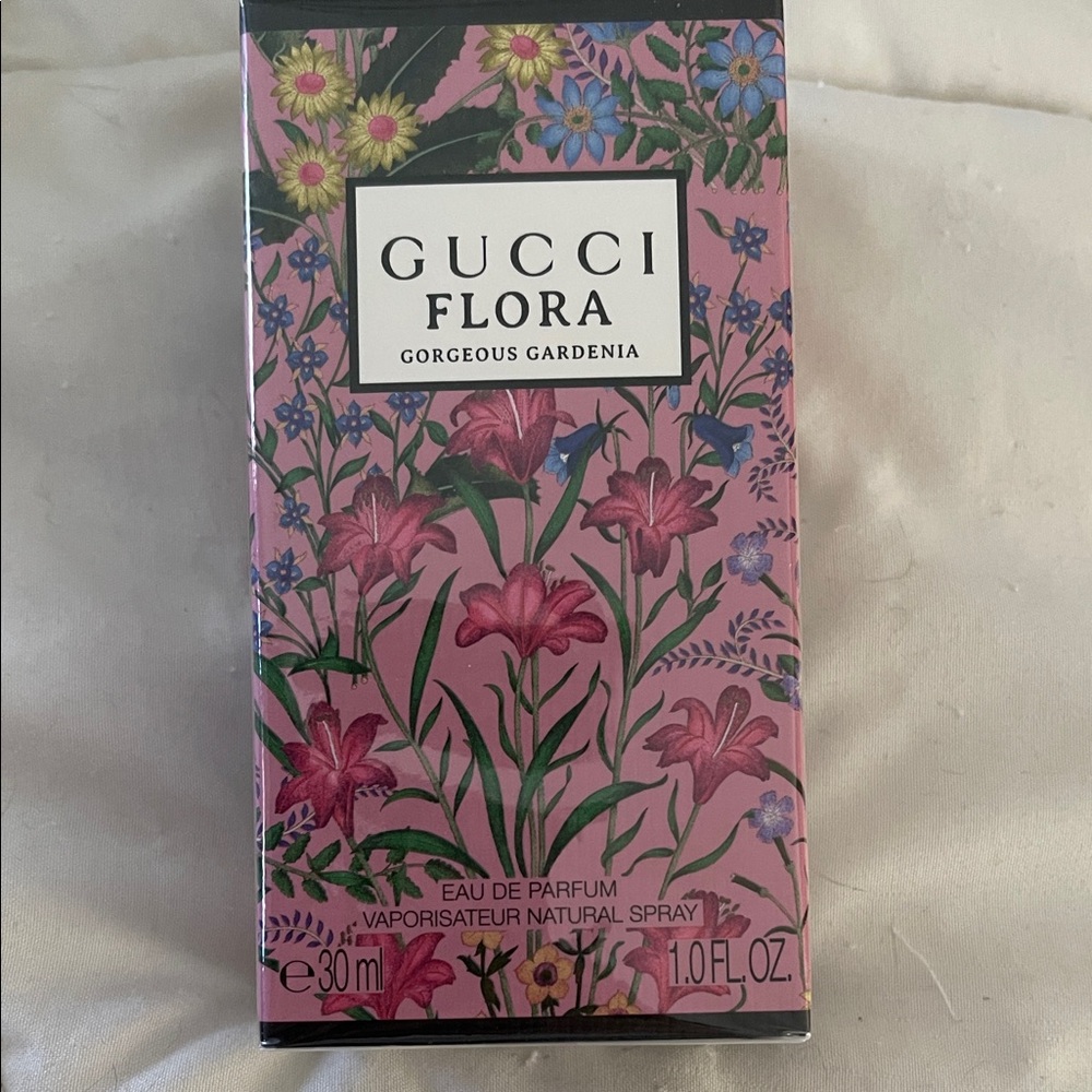 NWT Gucci Flora Gardenia Perfume